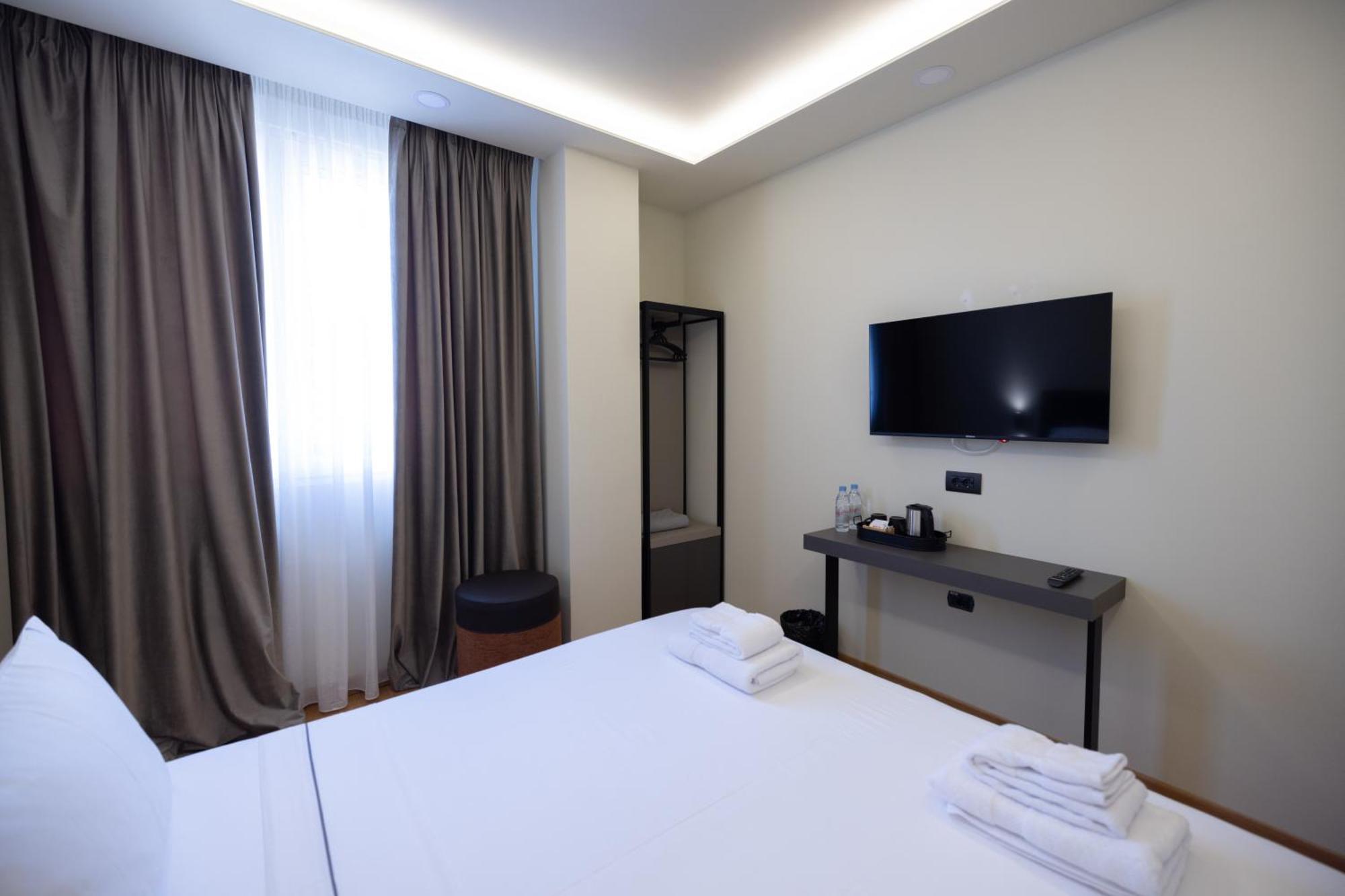 Green Boutique Hotel Vlorë Exteriör bild